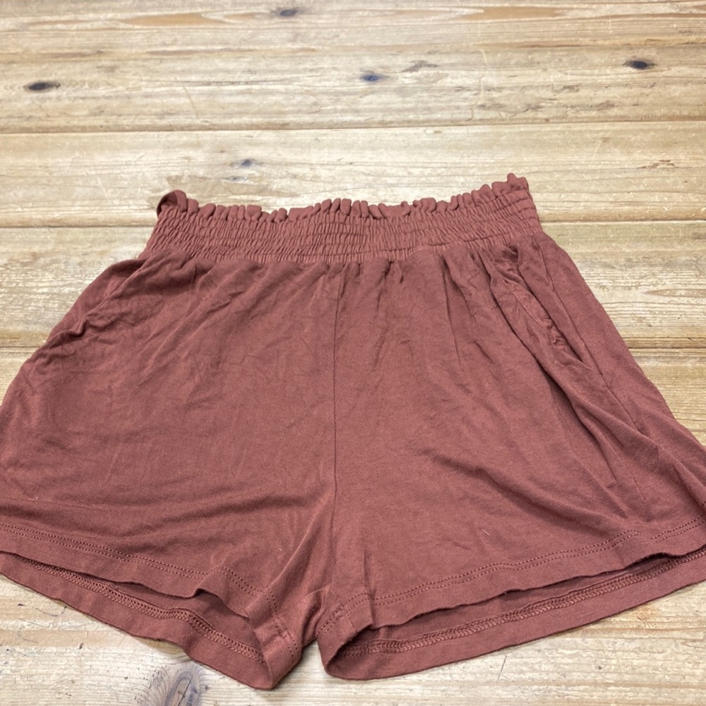 Bamboo kate quinn. Girl shorts.